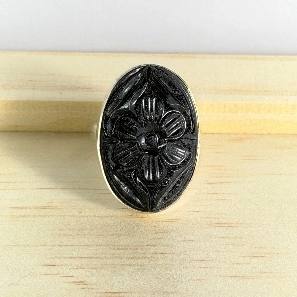 Vintage Onyx Black Sterling Silver Carved Floral Statement Ring Victorian Goth